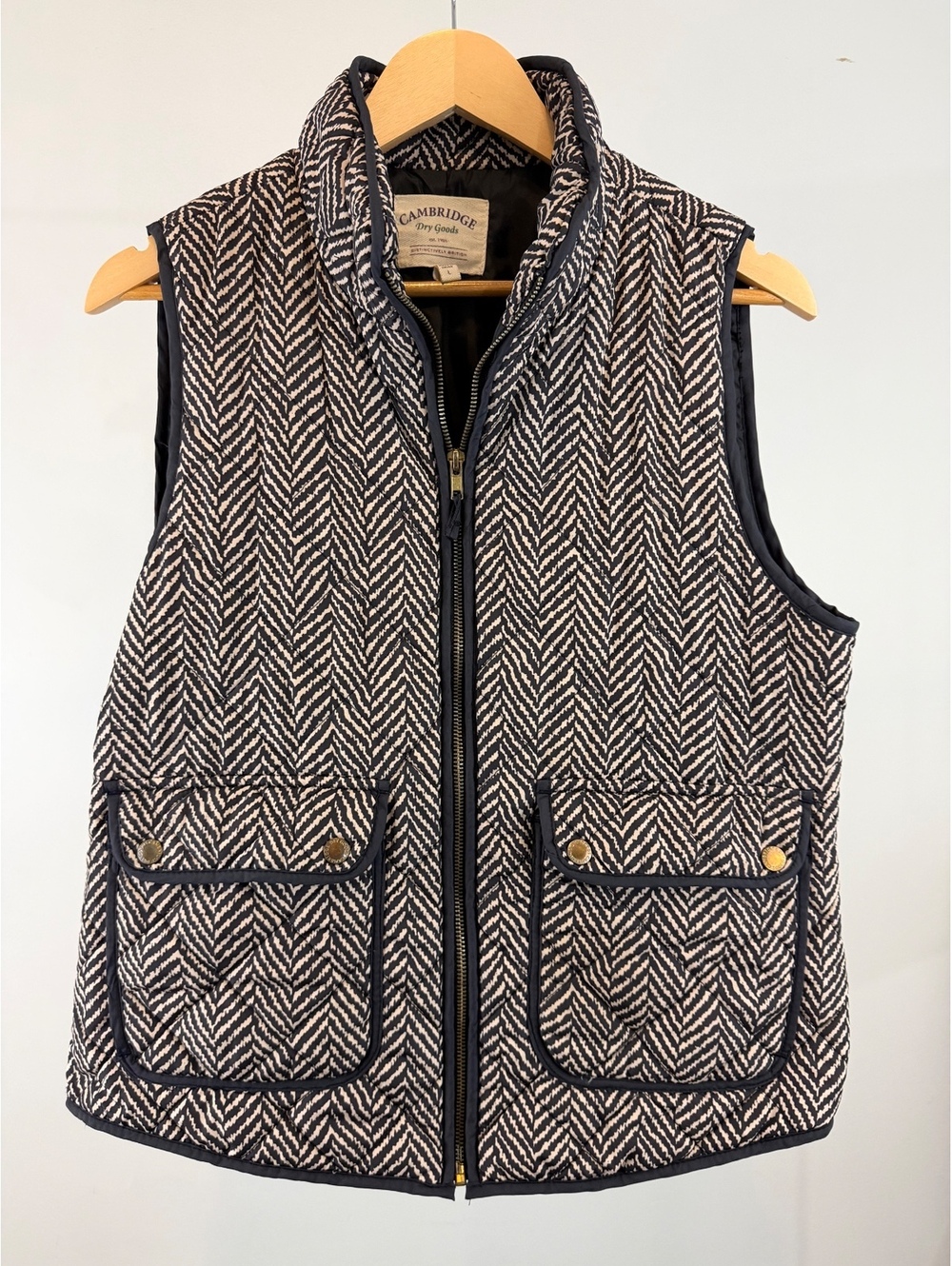 Cambridge Dry Goods Women’s L Quilted Herringbone Vest Black Tan Full Zip Pocket